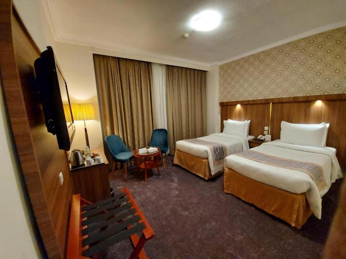 ซารายา ทาบา โฮเต็ล Hotel Medina ภายนอก รูปภาพ